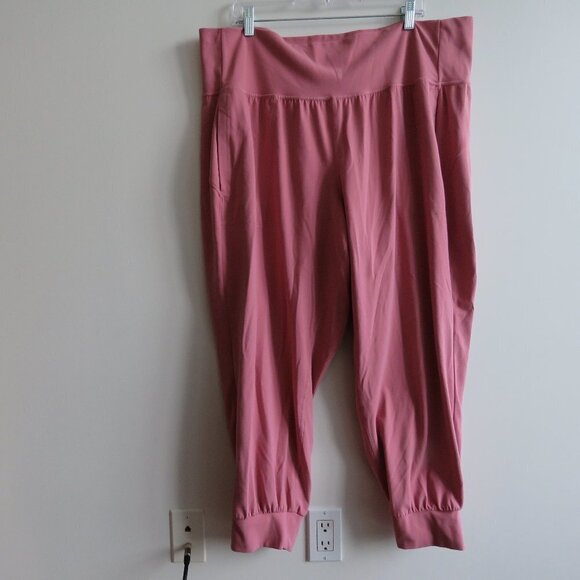 3X - ATHLETA Salutation Joggers - Picture 2 of 16